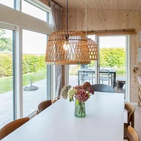 Beautiful Setting By The Sea With Light And Sky * Grenå